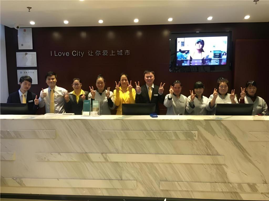 City Comfort Inn Guangzhou Tiyu West Road Metro Station Exterior photo